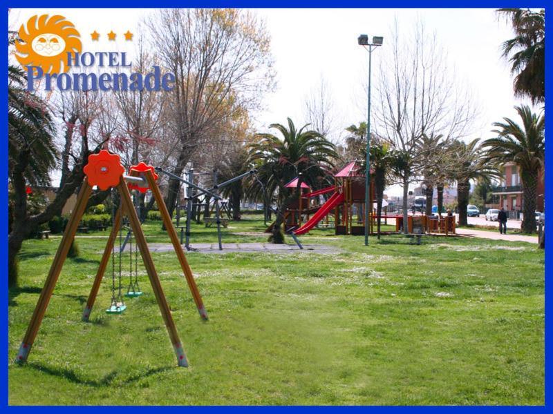 Promenade Hotel